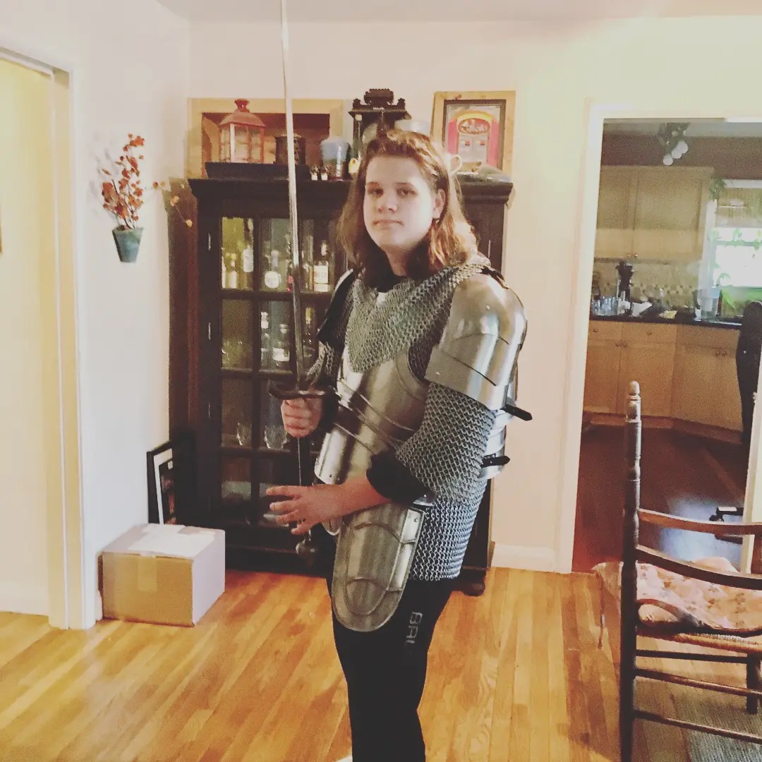 Medieval Jousting Knight Armor - Full Body Steel Plate Armor Suit - 18 Gauge Mild Steel with Real Leather Buckle - Authentic LARP & Reenactment Battle Armor - Renaissance Costume Gear customer photo 1