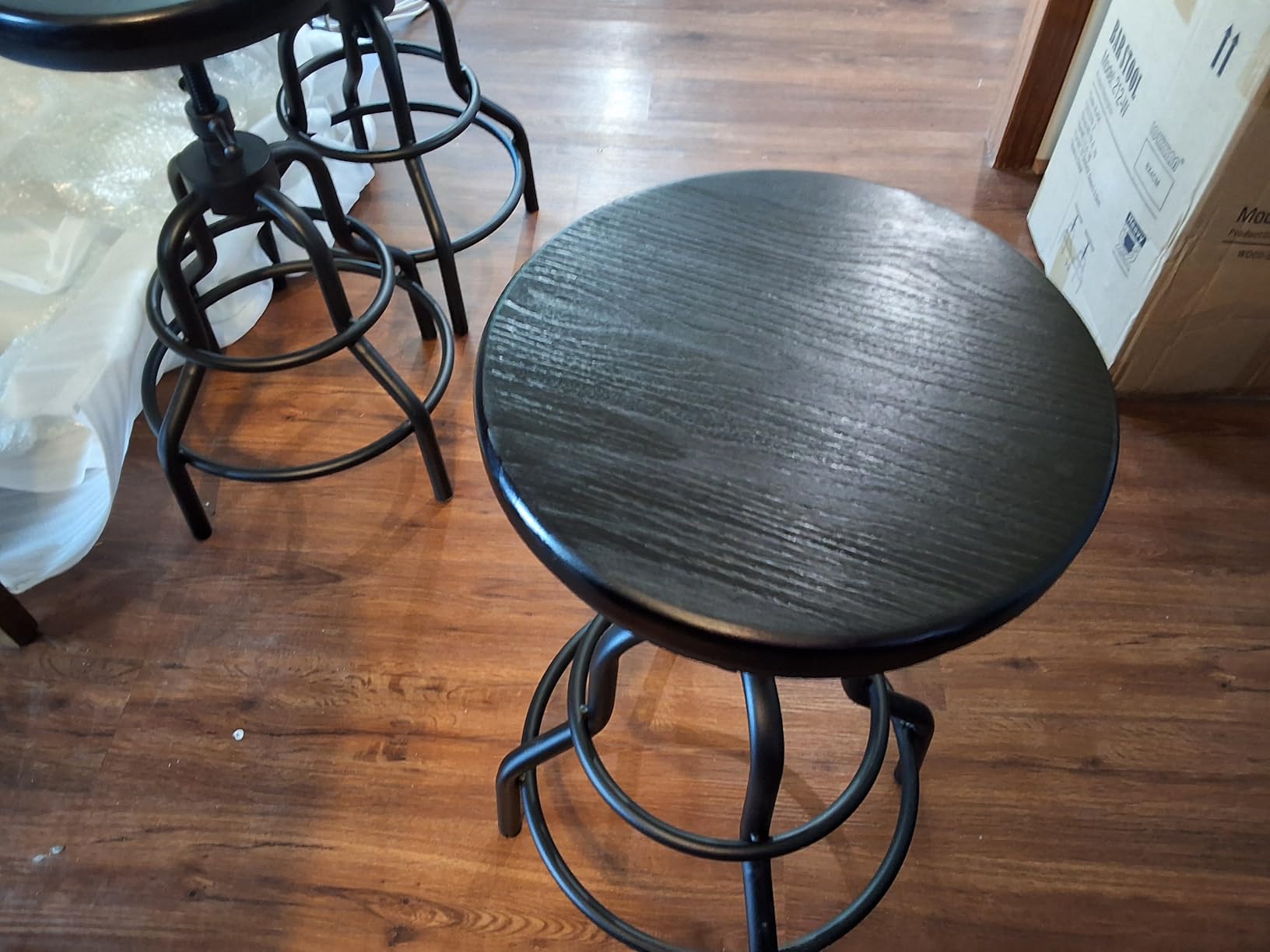 Vintage Industrial Bar Stool - Rustic Swivel Barstools - Round Wood Metal Base - Kitchen Counter Height Adjustable Pipe Stool - Cast Steel Chairs 20-27 Inch (Set of 2) customer photo 2