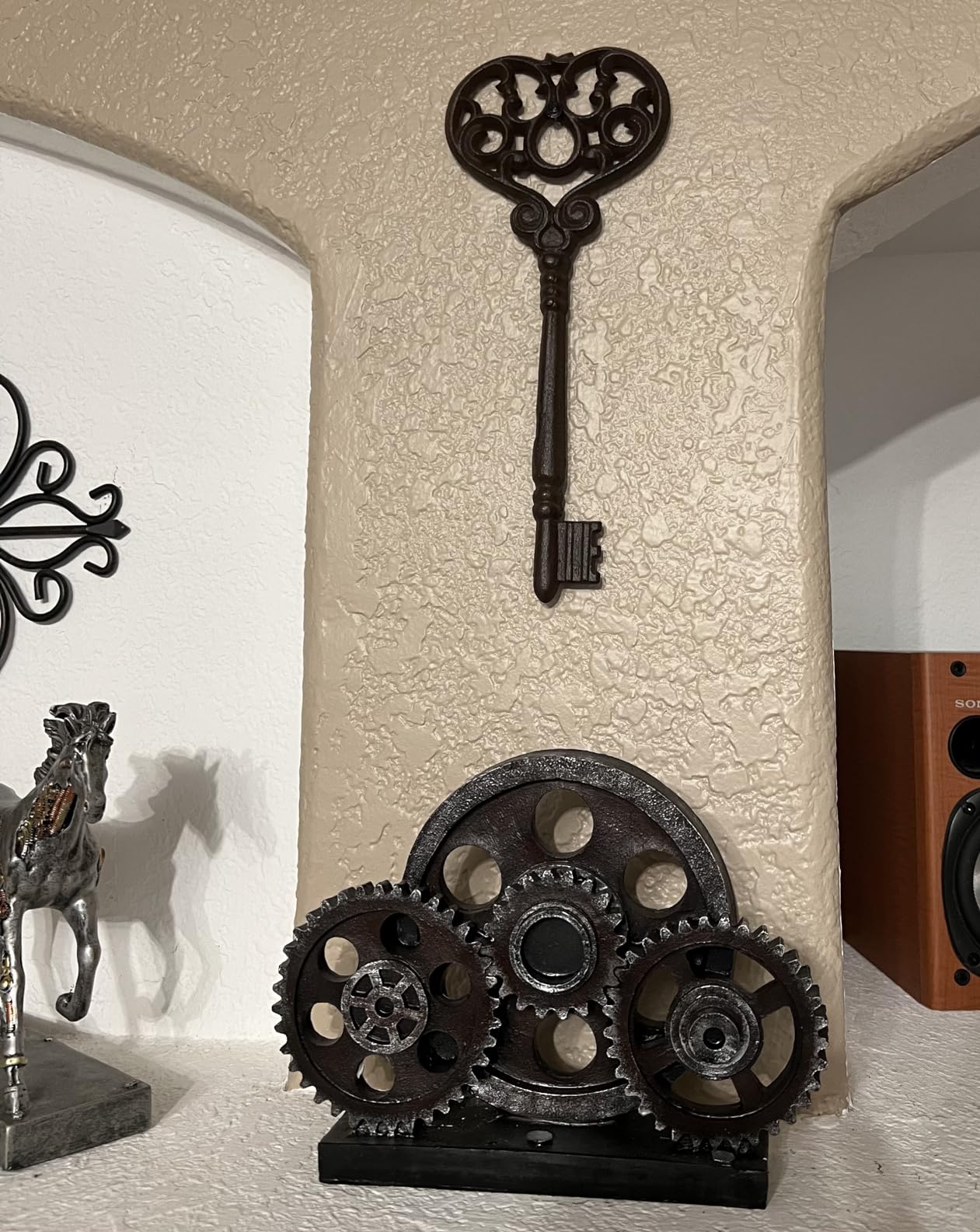 Industrial Steampunk Gear Train Figurine, Cog Wheel Statue, Resin Model, Home Bar Décor Ornament 7.7