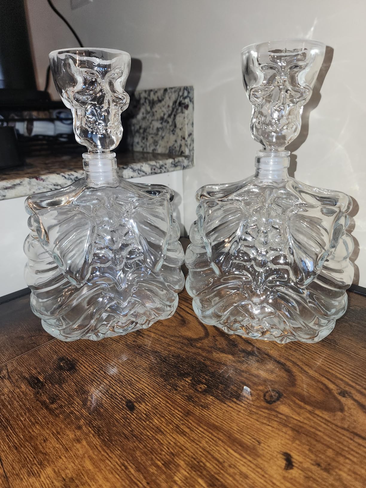 Godinger Skull Decanter Set, Whiskey Decanter and Shot Glass, Skeleton Decanter, Gothic Skull Decor for Home Bar, Liquor Decanter - 32oz customer photo 2