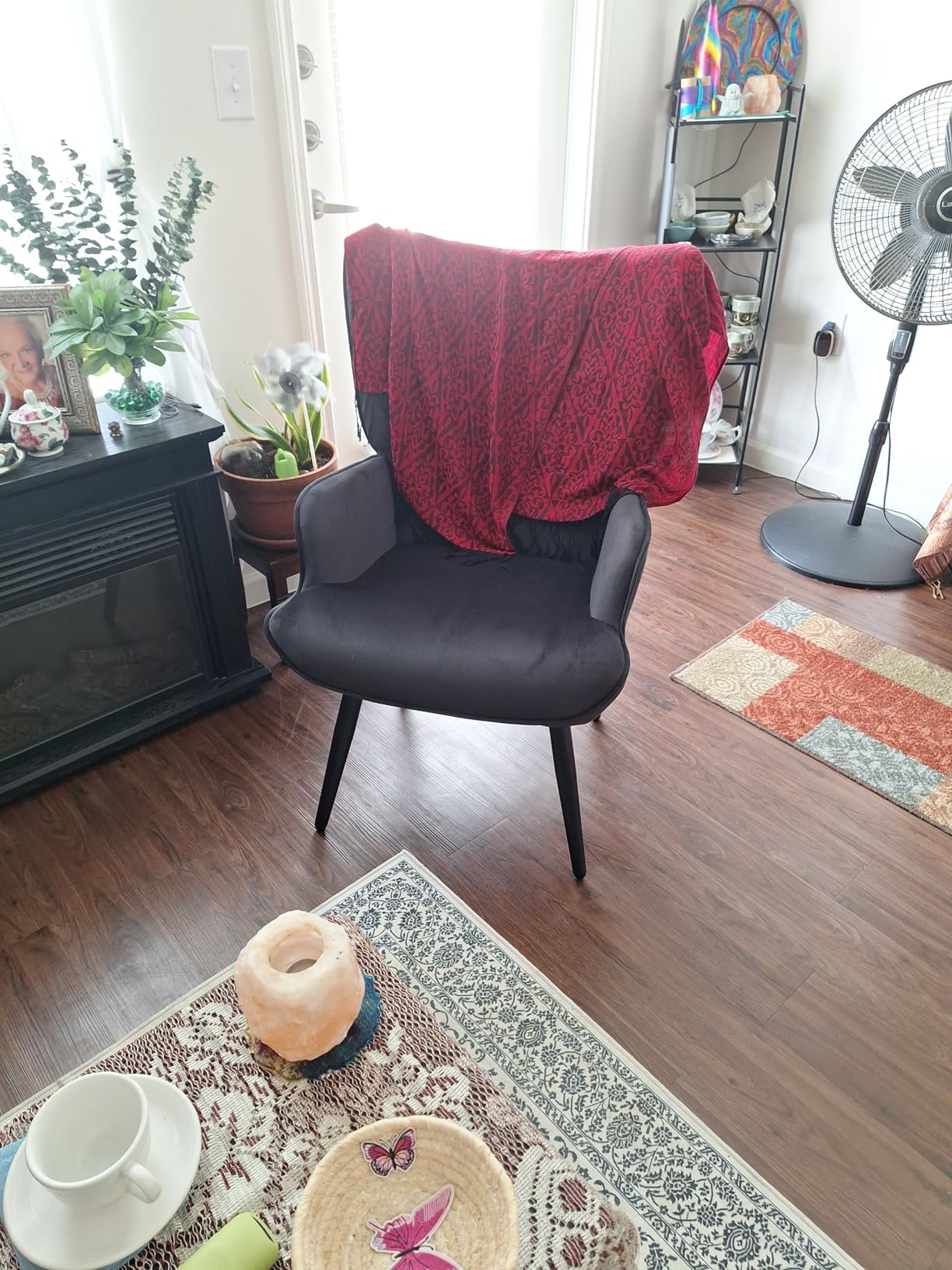 Velvet Accent Chair Modern Upholstered Side Armchair with Tapered Legs Tufted Button Wingback Sofa Chairs Tall Back Reading for Living Room Bedroom Waiting Room, Black customer photo 2