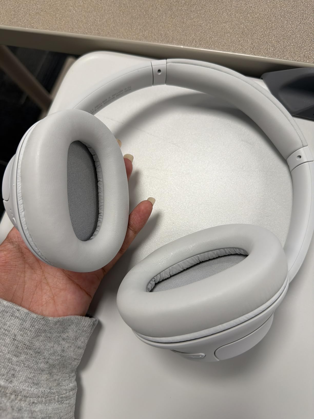 Sony WH-CH720N Noise Canceling Wireless Headphones Bluetooth Over The Ear Headset with Microphone and Alexa Built-in, Black New | Comfortable Lightweight Design, Dual Noise Sensor technology, Up to 35 Hrs Battery with Quick Charging, Multipoint Connection customer photo 1