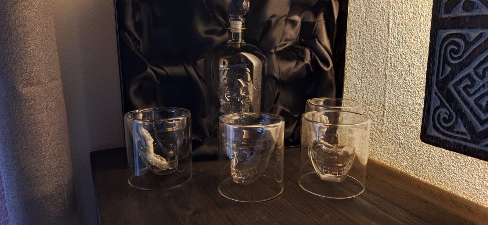 Skullers Skull Whiskey Decanter Set - 37oz Lead-Free Glass Bottle + 4 Shot Glasses - Gothic Bar Gift for Men - Unique Tequila, Rum, or Vodka Liquor Set for Halloween, Birthdays & Collectors customer photo 1
