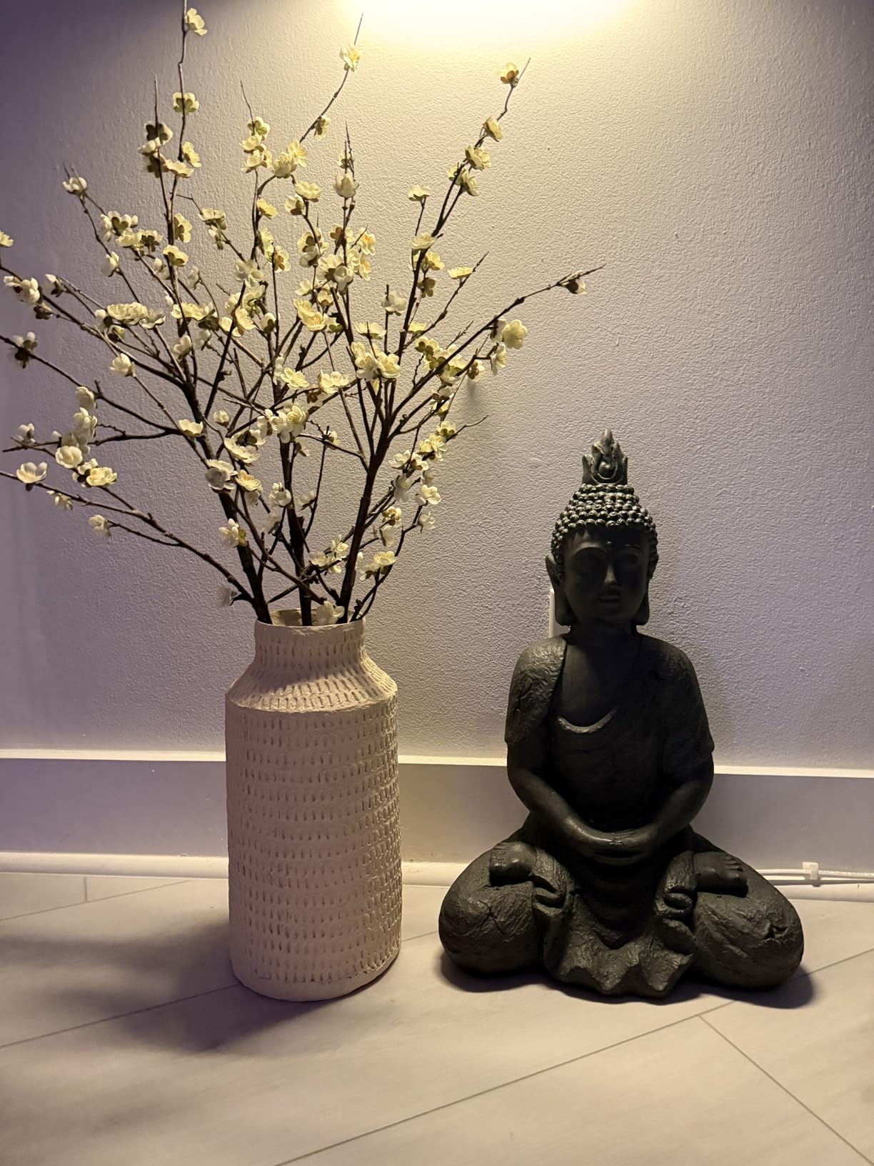 LuxenHome Large Buddha Statue, 22