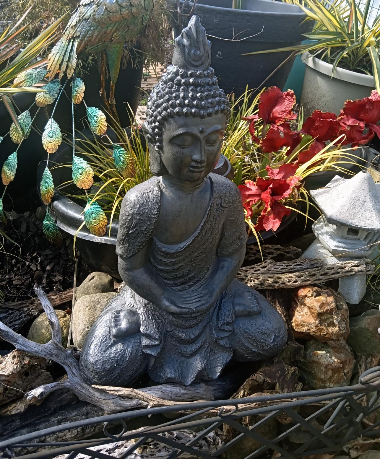 LuxenHome Large Buddha Statue, 22