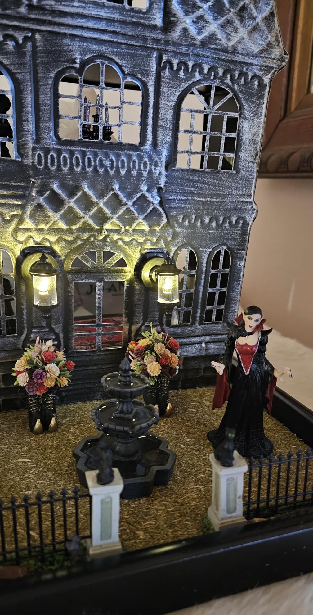 Veronese Design 4 3/8 Elizabeth The Vampire Countess Resin Hand Painted Movie Creature Horror Collectible Figurine customer photo 2