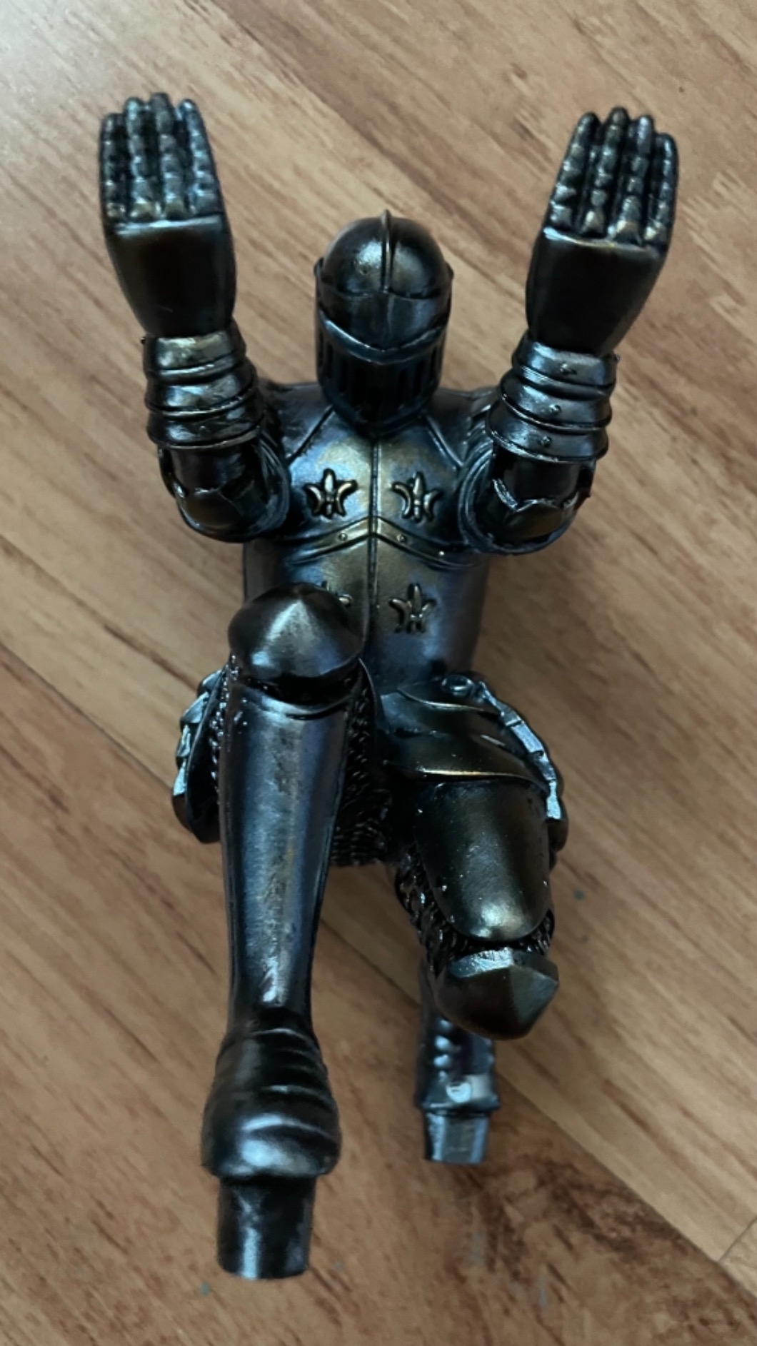 Knight Pen Holder Desk Organizers and Accessories as Gift Iron | Decorative Vintage Fountain Pencil Holders Desktop Accssories with a Cool Pen Suitable for Offices, Study and Living Room customer photo 1