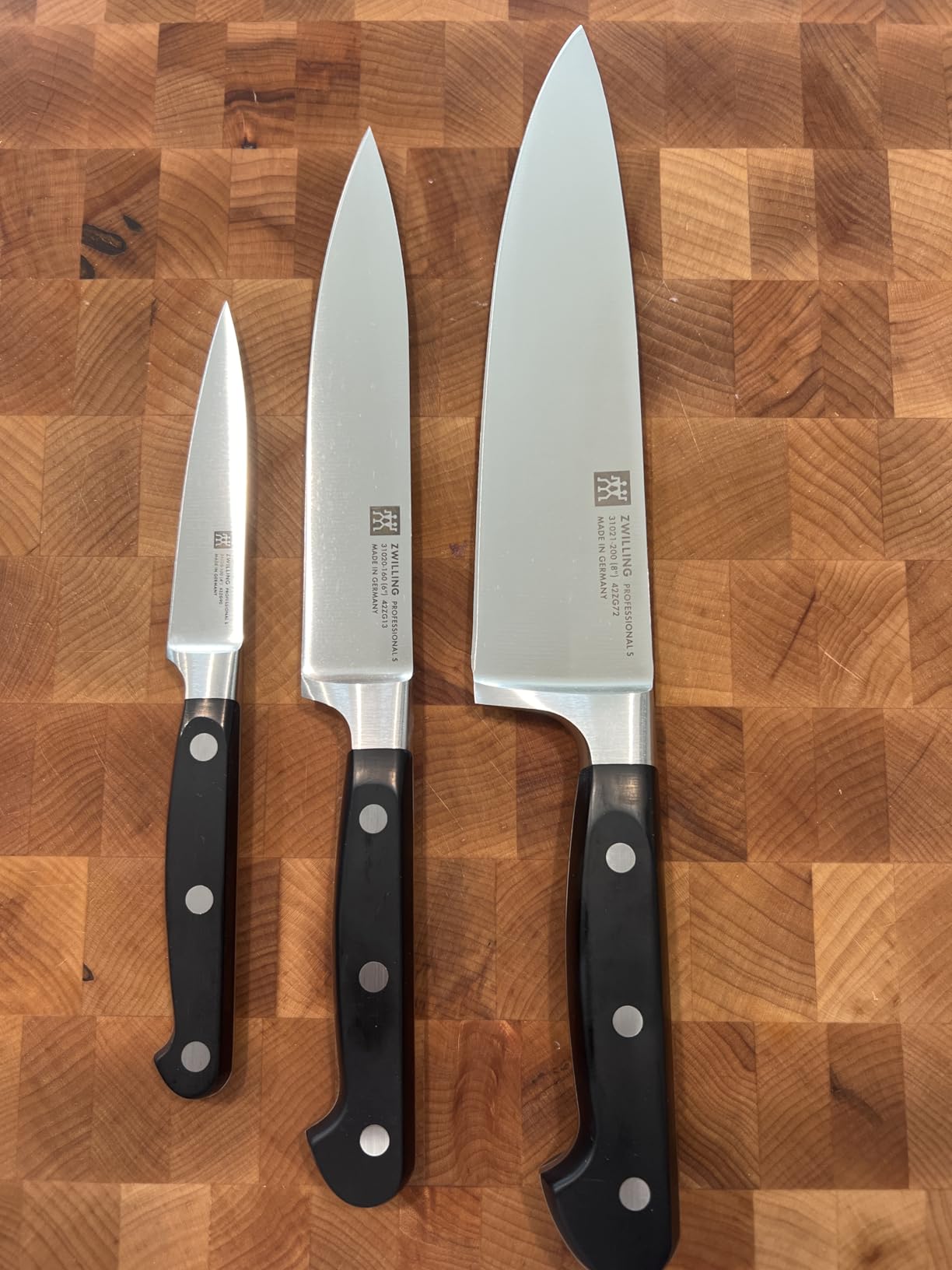 Zwilling Professional S J.A Henckels 3 Piece Knives Set, Black/Stainless Steel (35602-000-0) customer photo 2