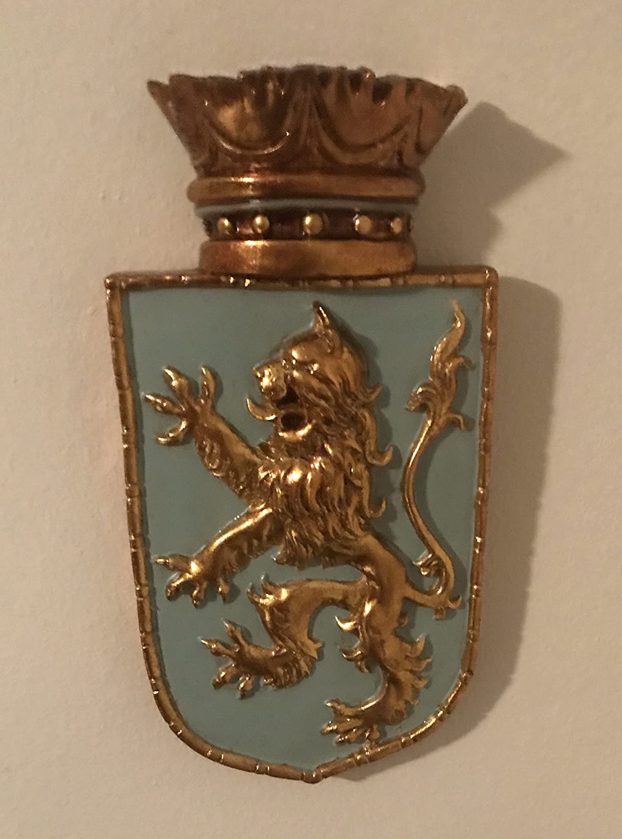 Design Toscano Rampant Lion Crest Shield Medieval Decor Wall Sculpture customer photo 1