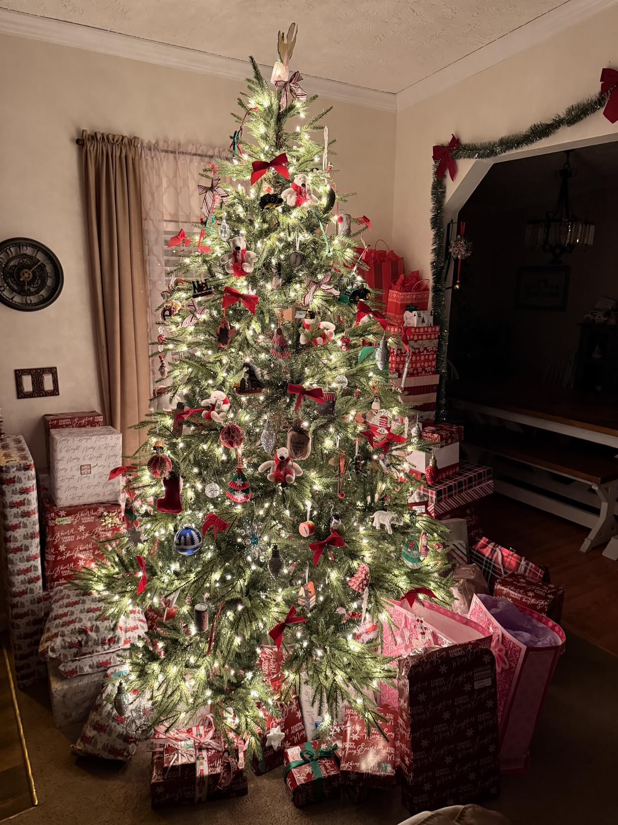 National Tree Company 7.5ft Pre-Lit Fraser Grande Artificial Christmas Tree with 1,000 Clear Lights, 3,719 Tips, Includes Stand customer photo 2