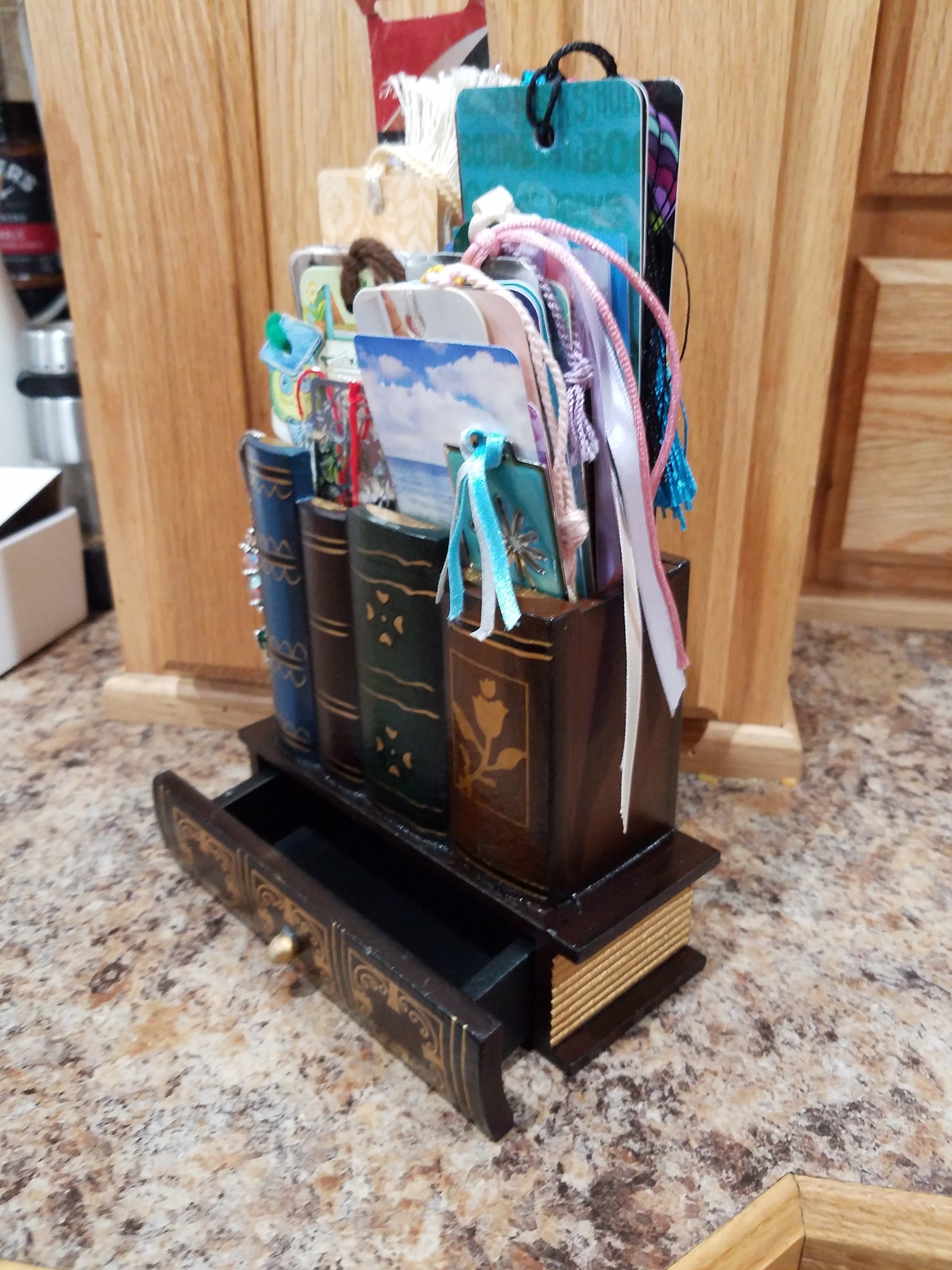 MyGift Decorative Desk Organizer Caddy, Pencil and Pen Holder with Bottom Storage Drawer and Antique Library Books Design customer photo 2
