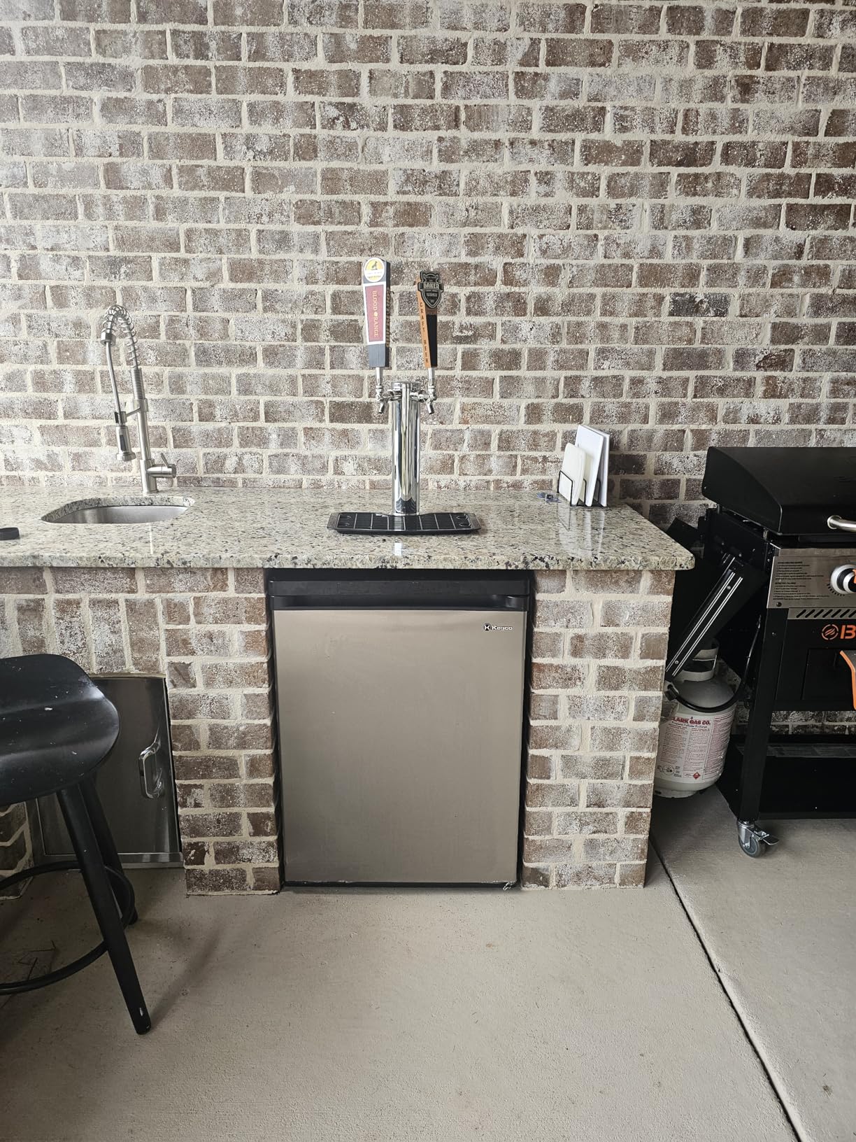 Kegco HBK209S-2 Home Brew Keg Dispenser, Stainless Steel, 2 Faucet without Kegs customer photo 2