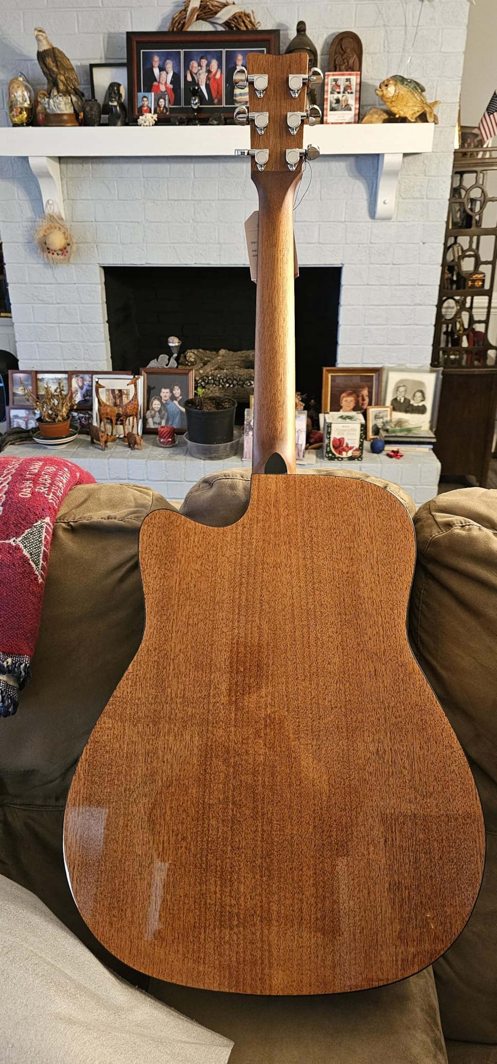 Yamaha FGX800C Solid Top Cutaway Acoustic-Electric Guitar, Dreadnought - Solid Spruce Top with Built-in Pickup and Preamp customer photo 1