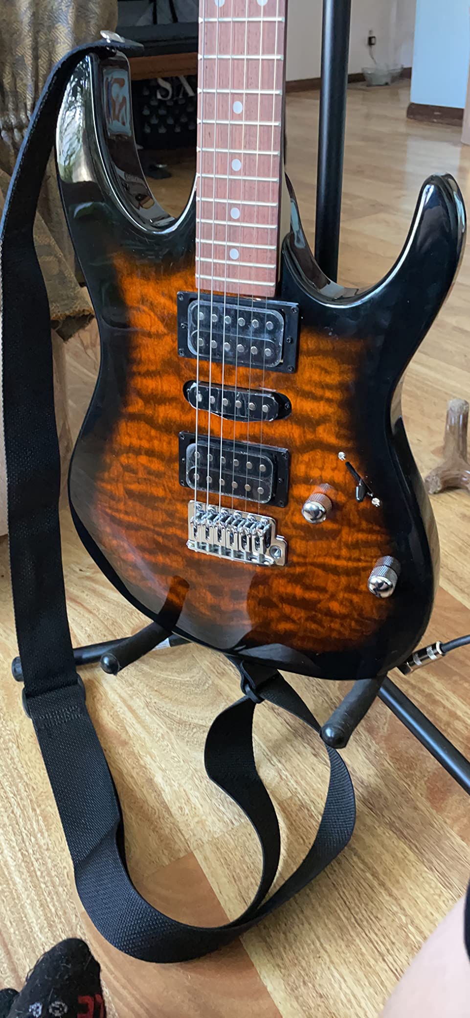 Ibanez GIO Series GRX70QA - Transparent Emerald Burst customer photo 2