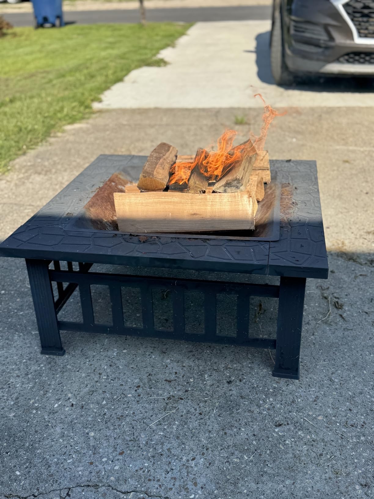 ZENY 32 inch Outdoor Fire Pit with Grill for Outside Wood Burning, Square Metal Outside Fireplaces, Spark Screen and Poker Included for Backyard Patio Camping Bonfire customer photo 1