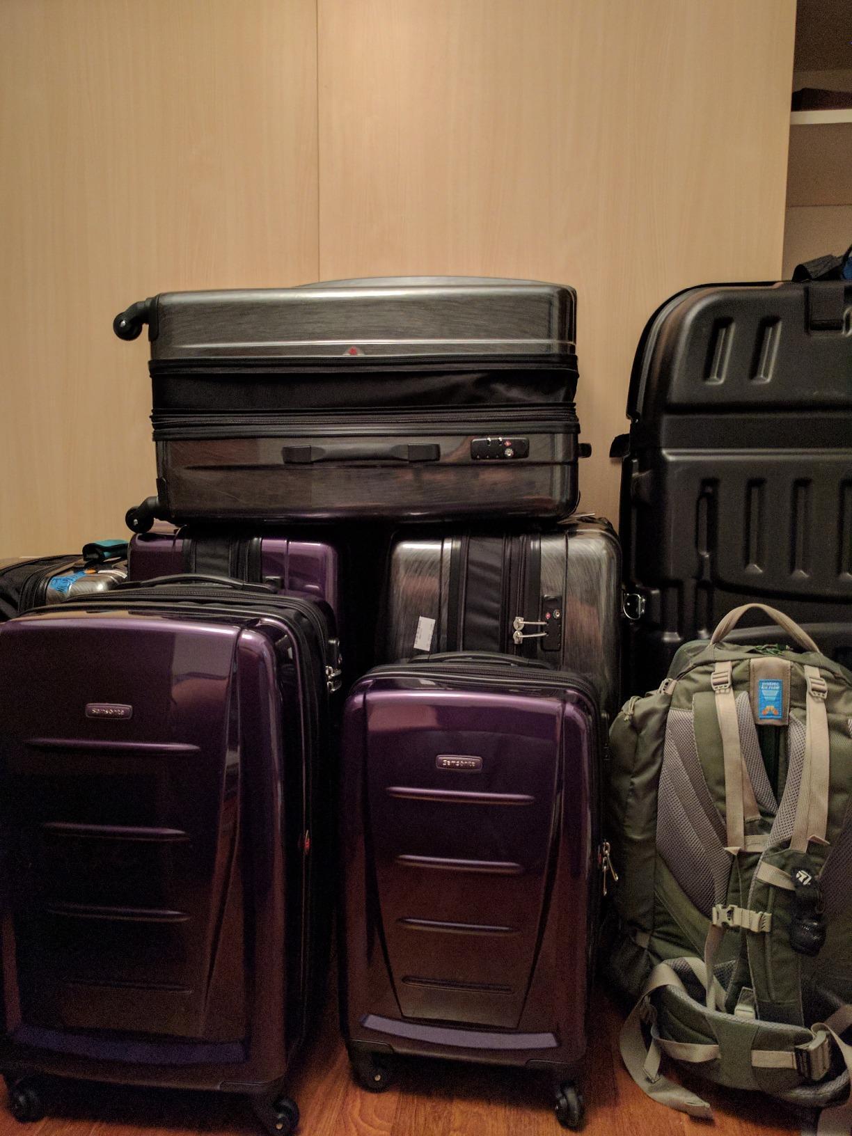 Samsonite Winfield 2 Hardside Luggage with Spinner Wheels, Navy, Carry-On 20-Inch customer photo 2