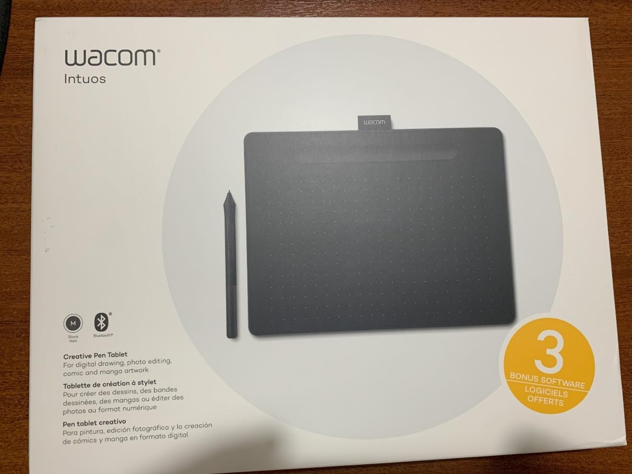 Wacom Intuos Medium, Bluetooth Graphic Drawing Tablet with Pen + Software, Battery-free pen, 4 ExpressKeys, works with Mac, Windows & Chromebook customer photo 1
