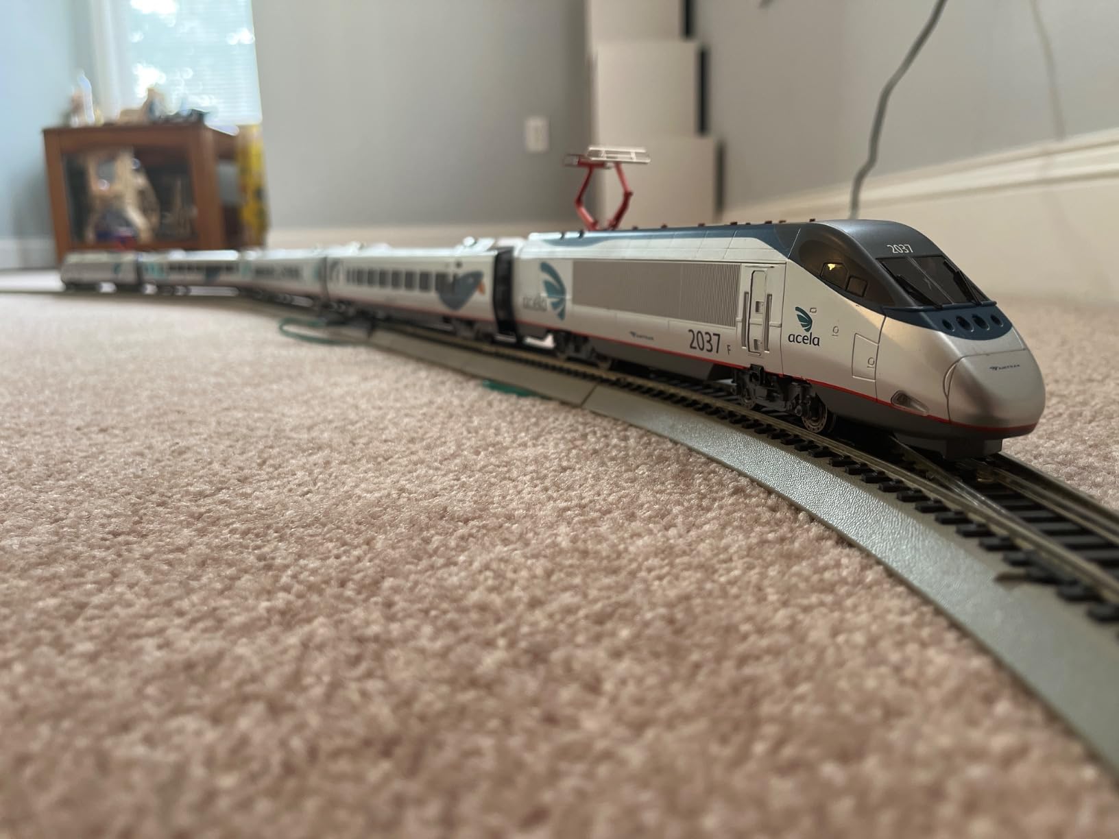 Bachmann Trains - Amtrak Acela Ready to Run Electric Train Set customer photo 1