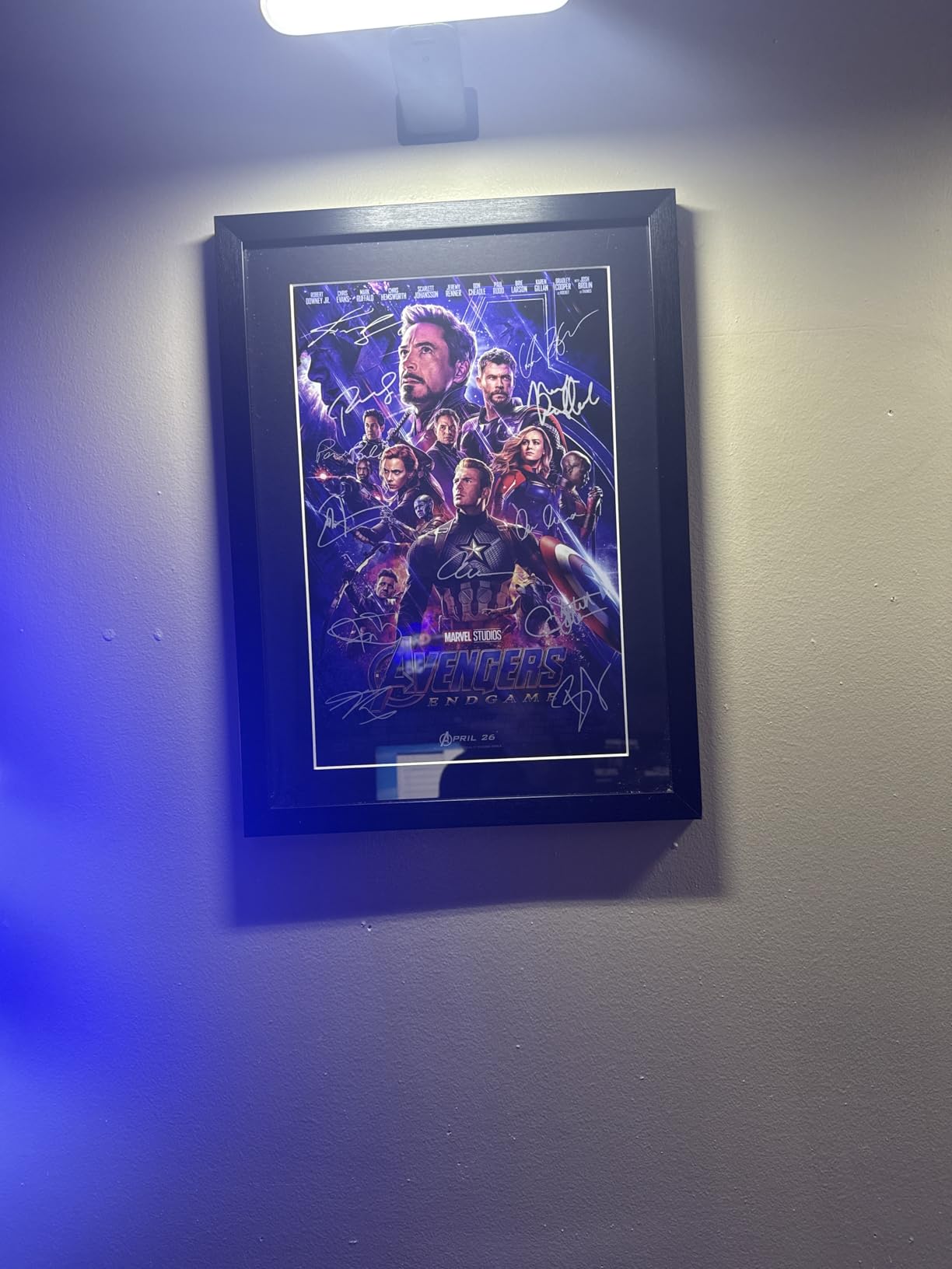 HWC Trading Avengers Endgame 16 x 12 inch Gifts Printed Poster Signed Autograph Picture for Movie Memorabilia Fans - 16
