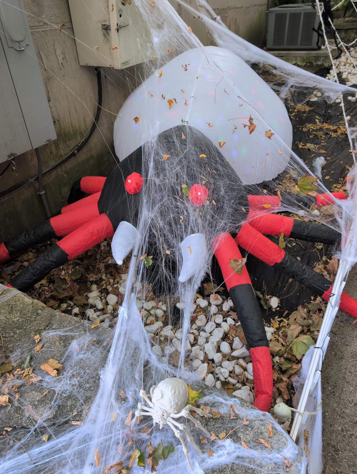 GOOSH 8 FT Width Halloween Inflatables Spider - Blow Up Yard Decorations with Magic Light - Halloween Outdoor Inflatables for Yard Garden Lawn Decor customer photo 2