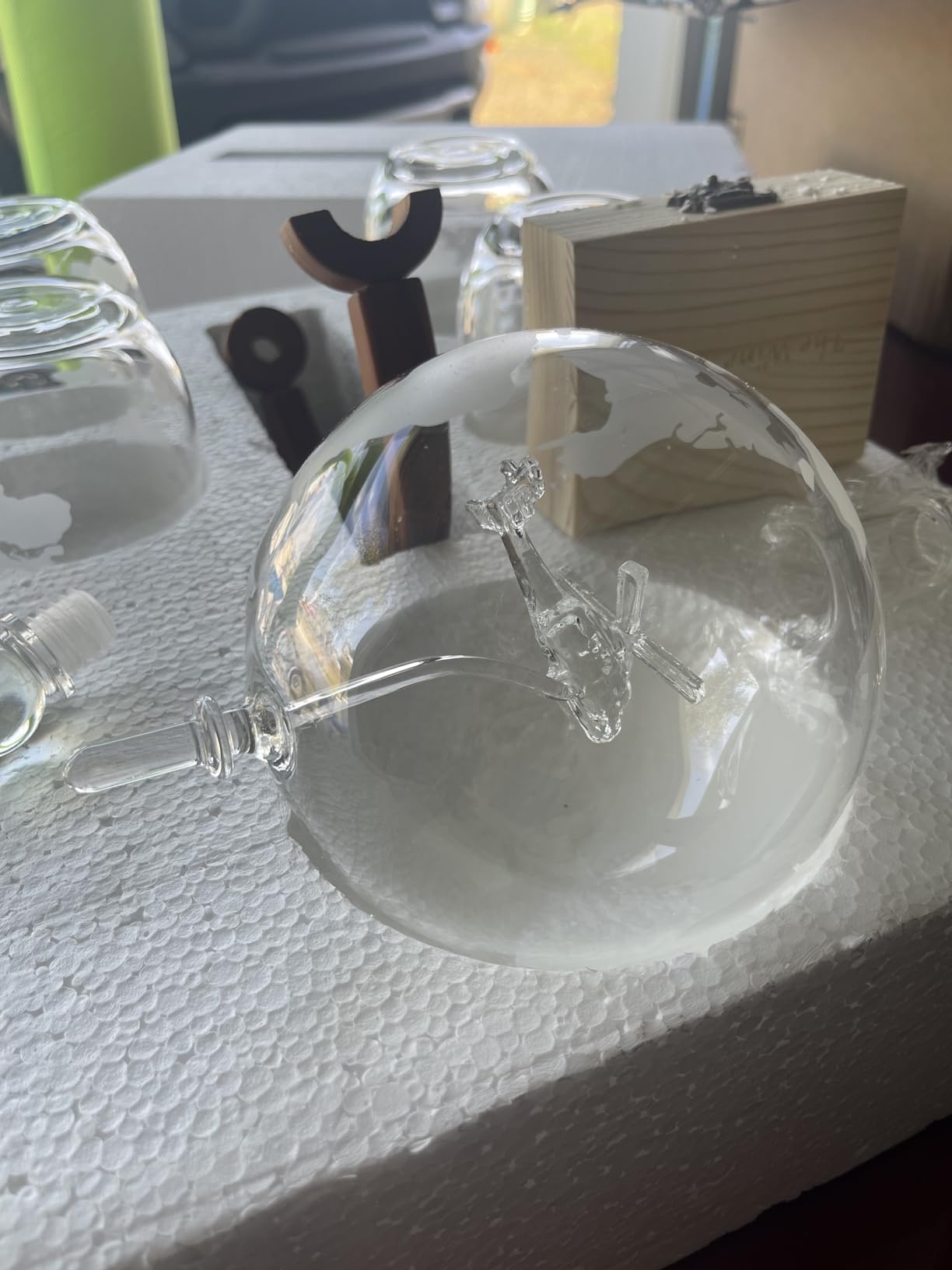 Etched World Decanter Car Whiskey Globe With 4 World Map Glasses - The Wine Savant Whiskey Gift Set Globe Decanter with Antique Car, Whiskey Great Gift Alcohol Related Gift 750ml Decanter 8 Oz glasses customer photo 2