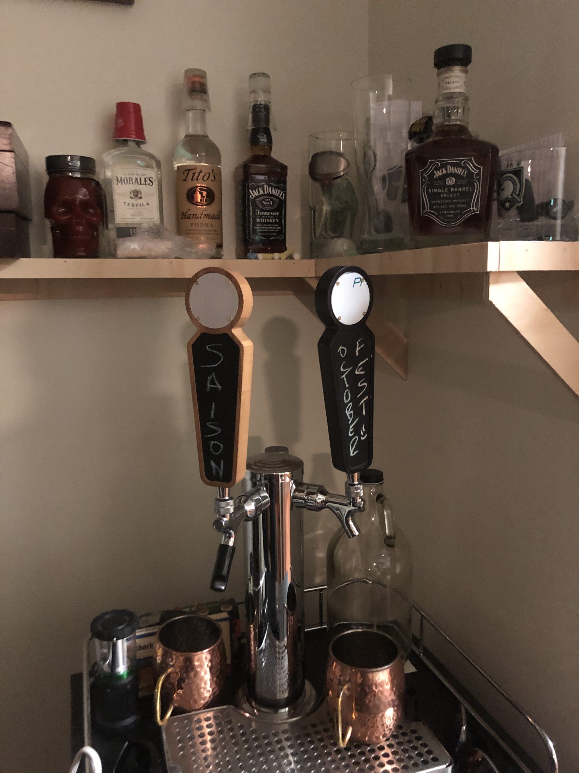 TESLYAR Wooden Beer Tap Handle for Kegerator - Large Chalkboard Keg Tap Handle Display for Bar, Brewery, Homebrew - Customizable Beer Faucet Handle (Brown) customer photo 2