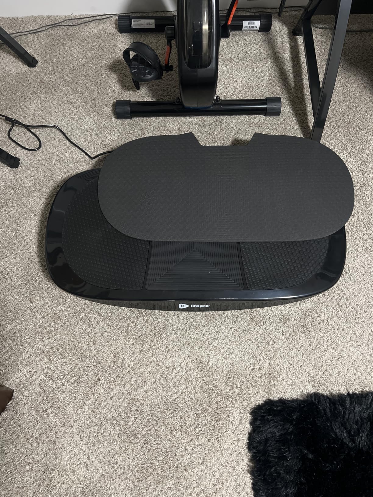 Lifepro Rumblex Max 4D Vibration Plate Exercise Machine with 99 Speeds | 3 Motors, 500 lb Capacity, 16 Presets, Resistance & Mini Bands for Lymphatic Drainage & Muscle Toning customer photo 1