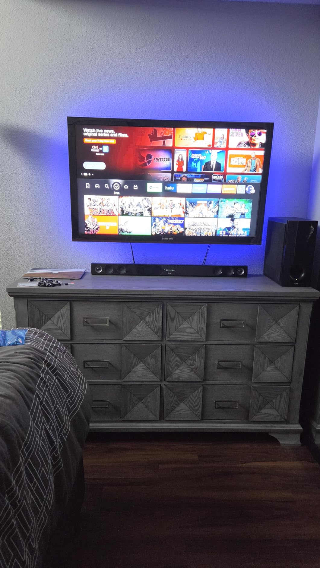 Mounting Dream UL Listed TV Wall Mount for Most 42-90 Inch TV, Full Motion, with Swivel and Tilt, TV Bracket with Articulating Dual Arms, Fits 16inch Studs, Max VESA 600X400 mm, 100 lbs, MD2617 customer photo 2