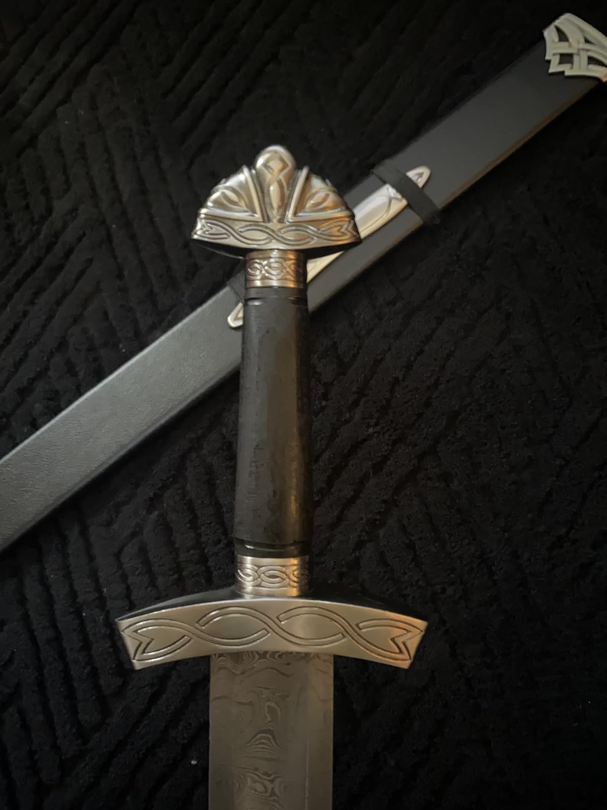 SHINY CRAFTS Hand-Forged Northmen Viking Sword - Legendary Power Sword customer photo 2