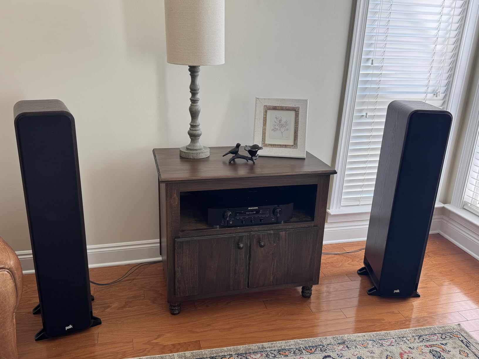 Polk Signature Elite ES55 Tower Speaker, Single, Stunning Black customer photo 2