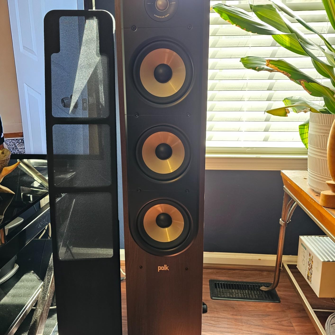 Polk Signature Elite ES60 Tower Speaker, Single, Contemporary Walnut customer photo 2
