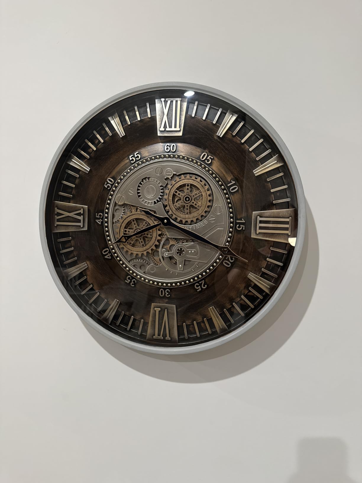 CLXEAST 15 Inch Real Moving Gear Wall Clock, Vintage Industrial Steampunk Metal Wall Clocks for Living Room Decor,Kitchen, Home Office,House Warming Gifts New Home customer photo 1