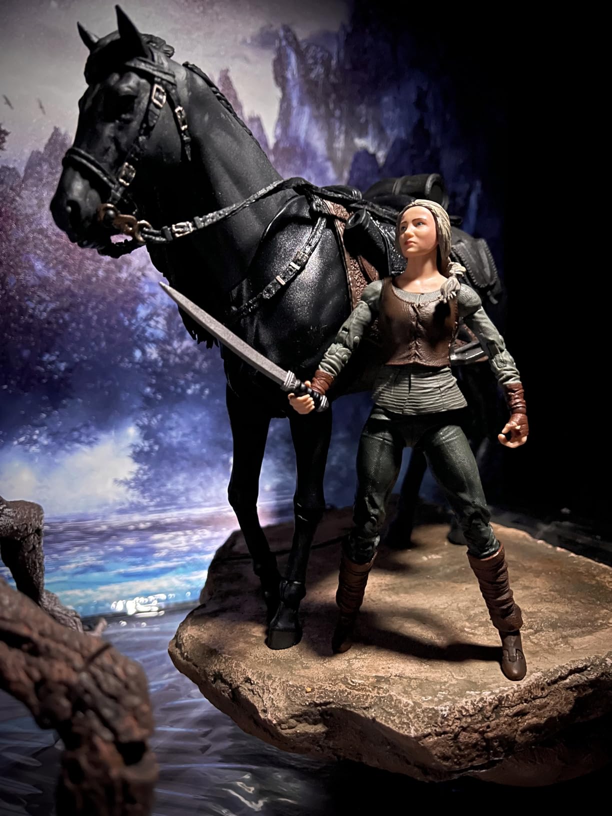 McFarlane Toys Netflix The Witcher Roach (Season 2) Mega Action Figure customer photo 2