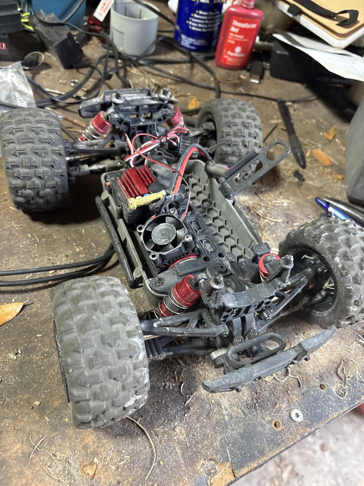 HYPER GO H16BM 1:16 RTR Brushless High Speed Electric 4X4 Off-Road Fast RC Car, Max 42mph, RC Truck, Remote Control, 2 Lipo Batteries for Adult, Compatible with 3S Lipo customer photo 2
