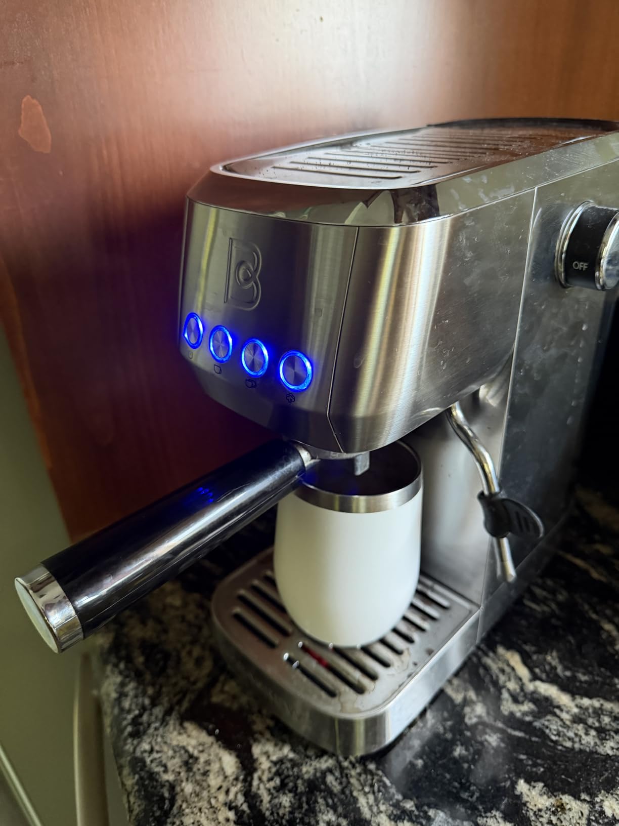 CASABREWS 3700 Essential Stainless Steel Espresso Machine with Steam Wand, 20-Bar Italian Pump, 43.9oz Removable Water Tank, Compact Espresso Maker for Home, Cappuccino & Latte customer photo 1