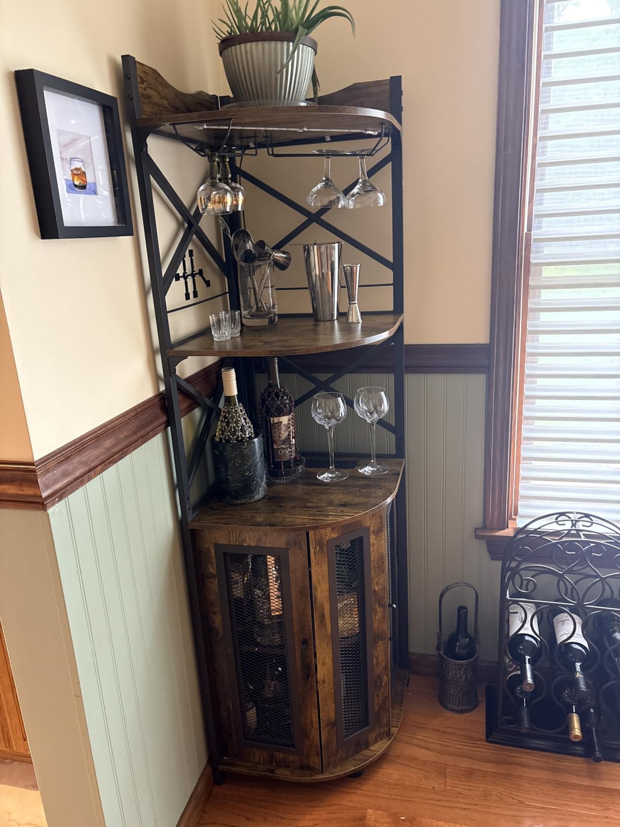 Aheaplus Corner Bar Cabinet with Power Outlet, Industrial Wine Cabinet with LED Strip and Glass Holder, 5-Tiers Liquor Cabinet Bar Unit for Home, Corner Display Cabinet for Small Space, Rustic Brown customer photo 2