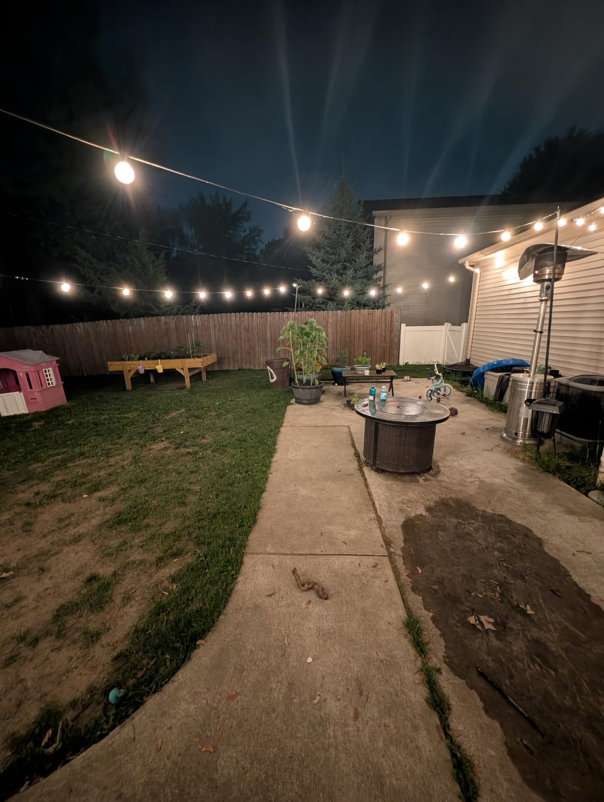 50FT Outdoor String Lights Waterproof, Bright 2700K LED Patio Lights String with 27 G40 Shatterproof Globe Bulbs, Connectable Edison String Lights for Outside, Garden, Balcony, Porch customer photo 1