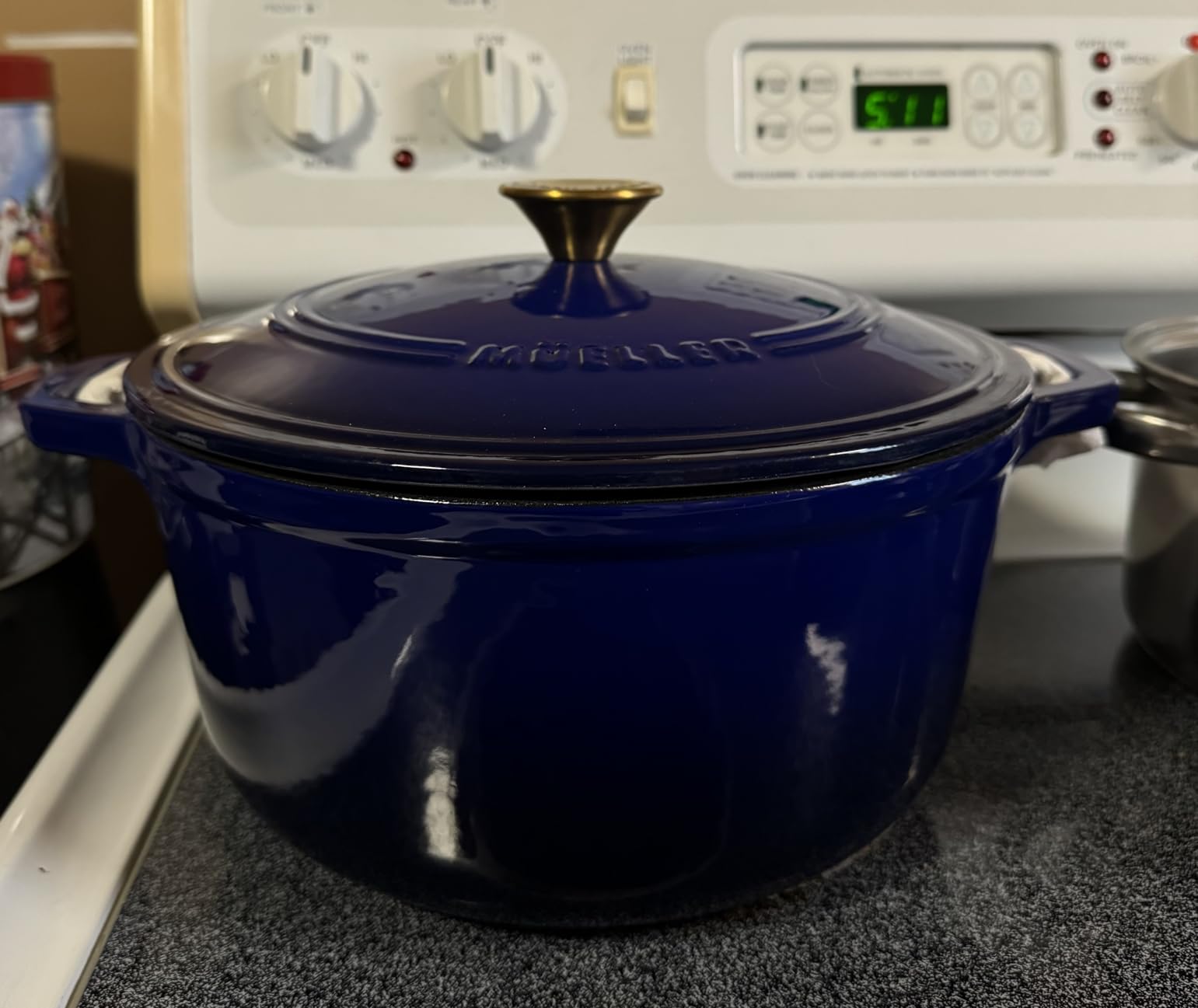 Mueller DuraCast 6 Quart Enameled Cast Iron Dutch Oven Pot with Lid | Sourdough Bread Baking, PFOA-Free, 500°F Oven Safe - All Cooktops incl. Induction, Braising & Slow Cooking, Emerald customer photo 2