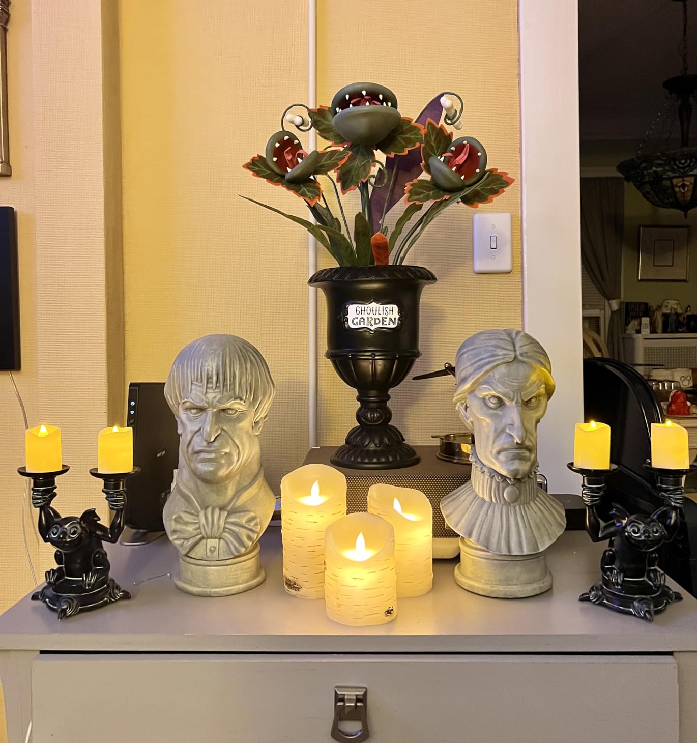 Spirit Halloween Disney The Haunted Mansion Library Bust Statue, Multicolor customer photo 1