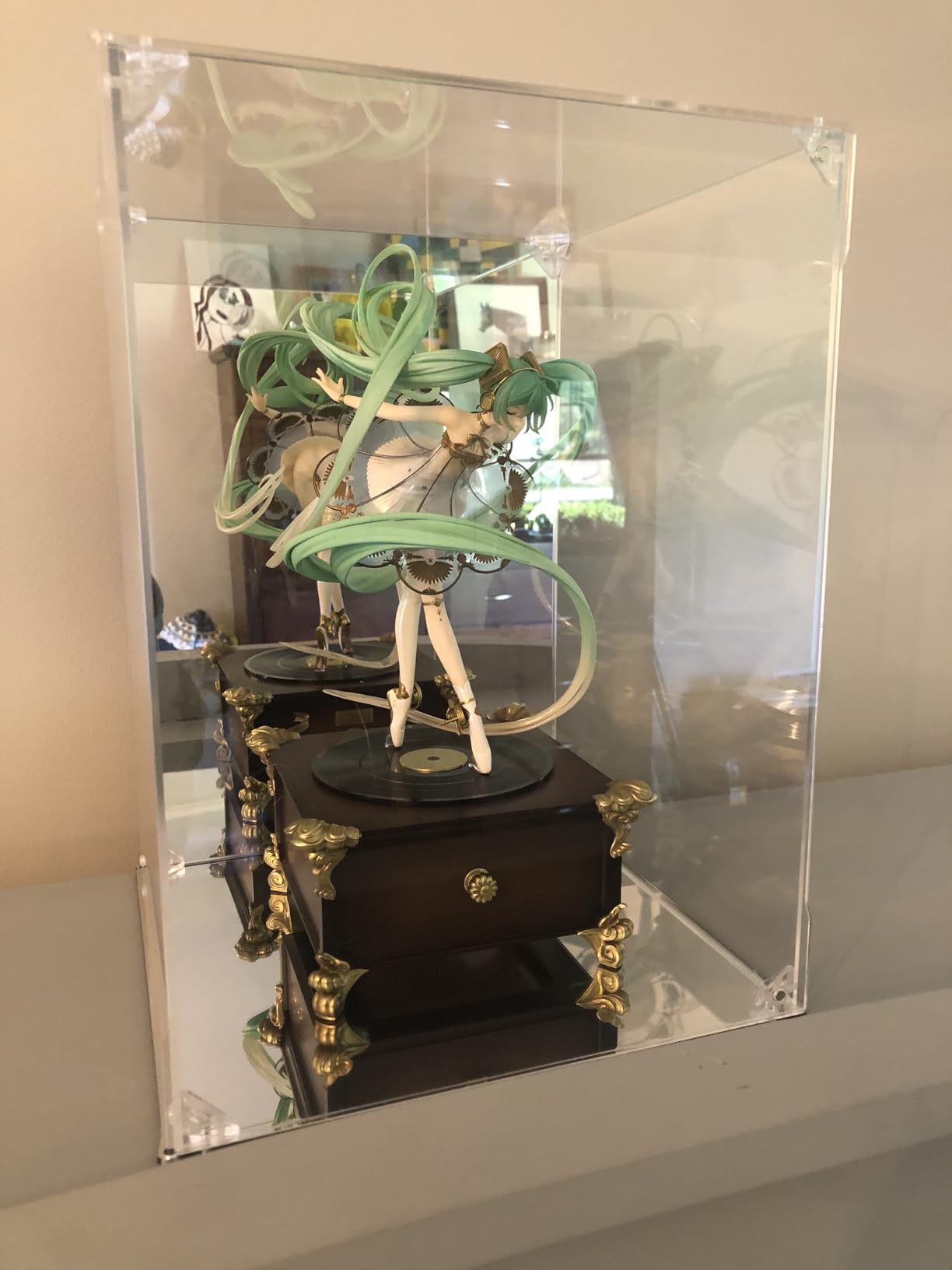 Acrylic Display Case, Mirrored Back and Base, UV Protected, Front Door with Magnetic Buckle, Display Box, Dustproof Showcase for Figures, Collections, Models, Toys (6x6x10 inch, 15x15x25 cm) customer photo 1