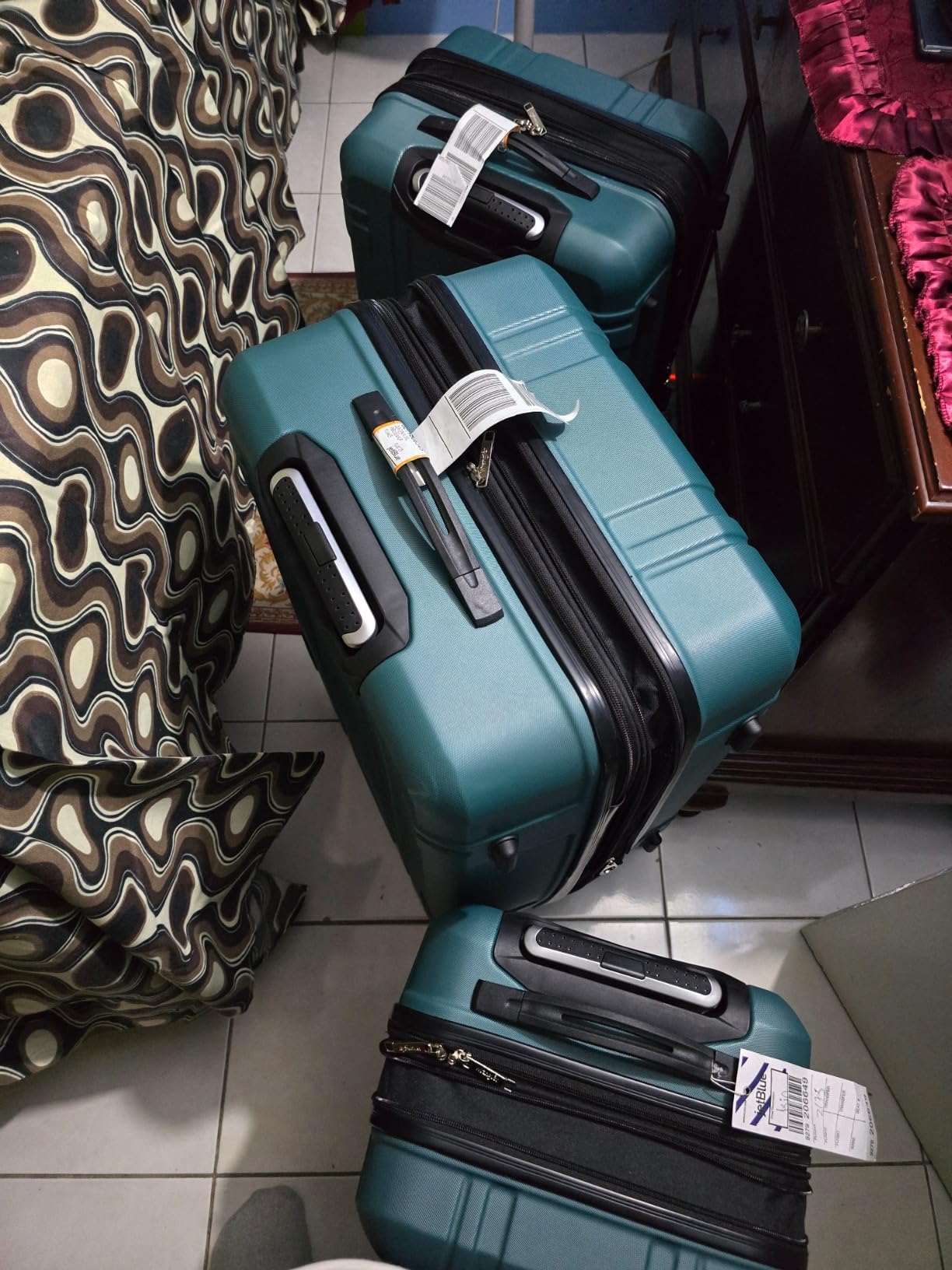 Wrangler 3 Piece Astral Travel Luggage Set, Dark Sapphire customer photo 2