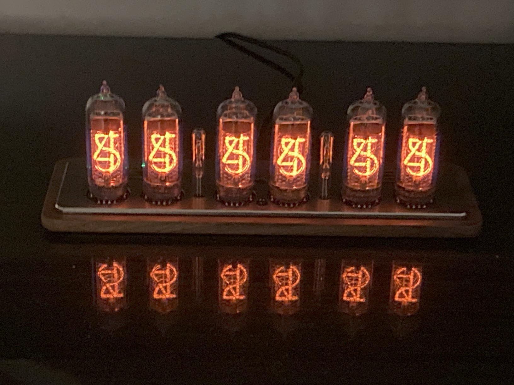 Nixie Tube Clock Glow Tube IN14 Voice Chime - WiFi Timing - 12/24 Hours Switching - Black Walnut Base - Brightness Auto-Sensing Adjustment - Desktop Decorative Gift (In14 Clock) customer photo 1
