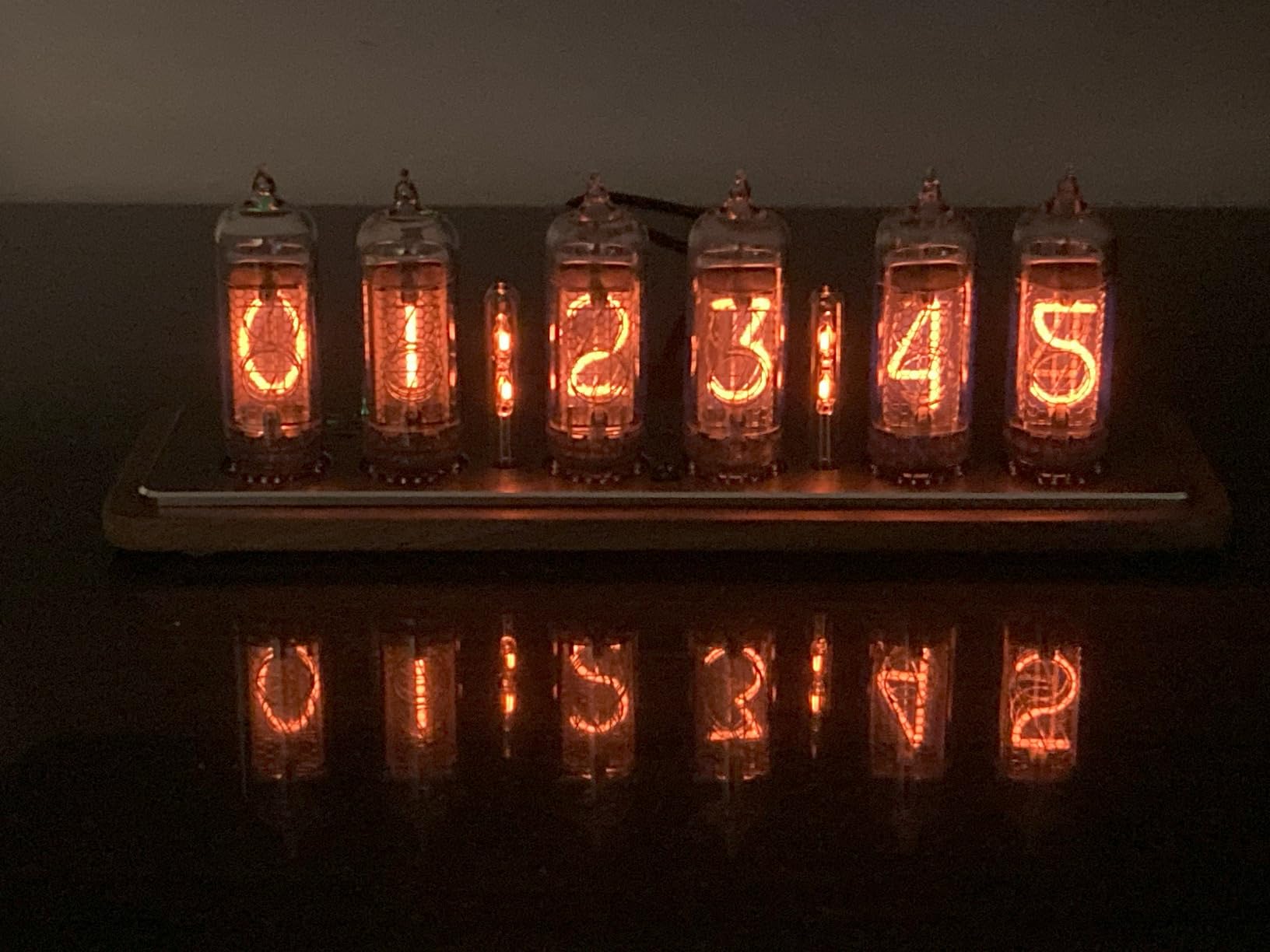 Nixie Tube Clock Glow Tube IN14 Voice Chime - WiFi Timing - 12/24 Hours Switching - Black Walnut Base - Brightness Auto-Sensing Adjustment - Desktop Decorative Gift (In14 Clock) customer photo 2