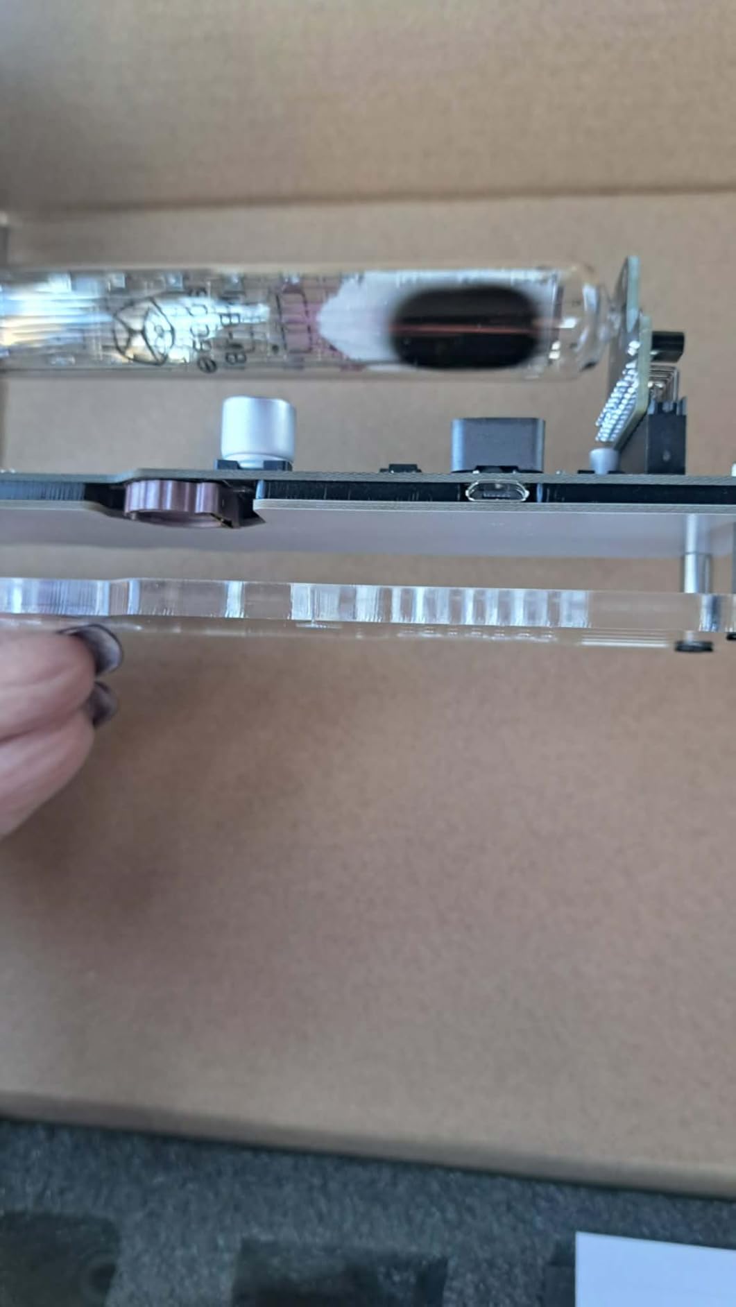 Imitation Nixie Tube Clock Fluorescent Tube Clock Cyberpunk Ornaments IV18 Fluorescent Tube Clock can Display the Date, Time, and Temperature - Creative Gifts customer photo 1