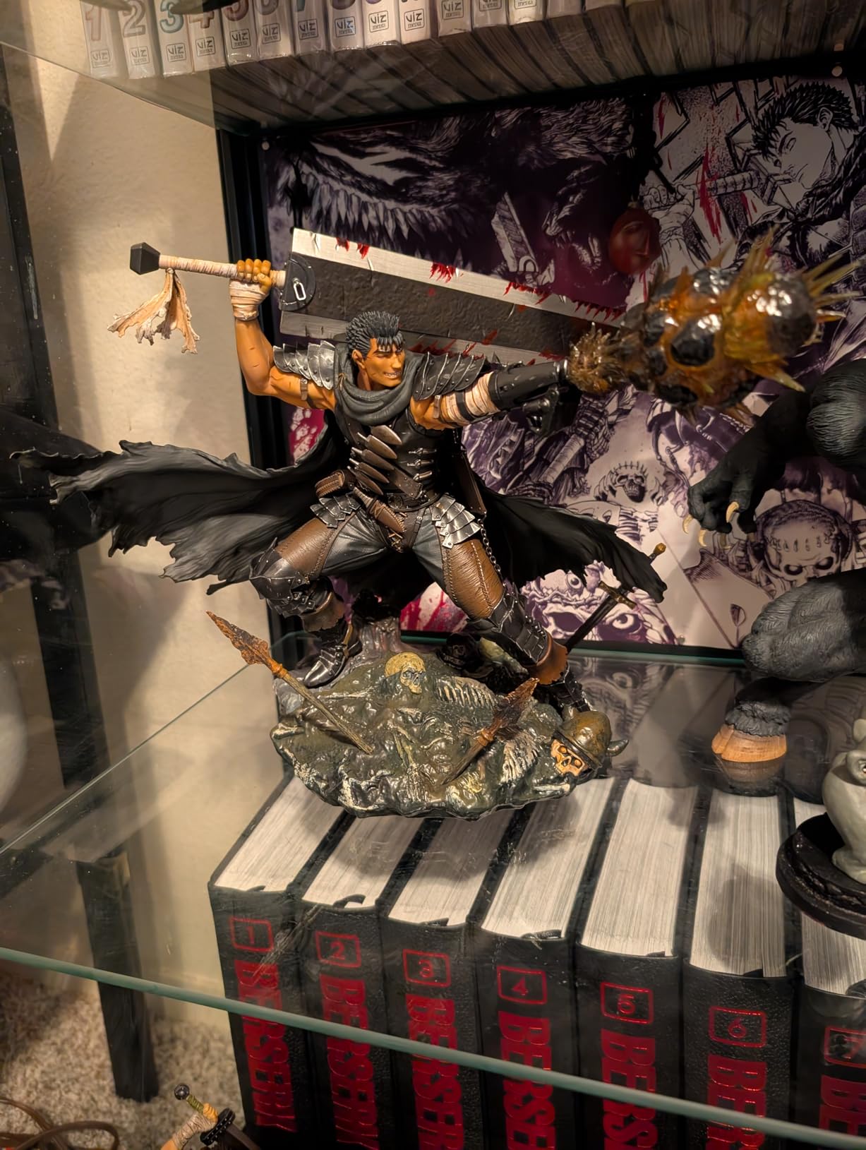 Medicos Berserk: Guts (Black Swordsman) 1:7 Scale PVC Figure customer photo 1