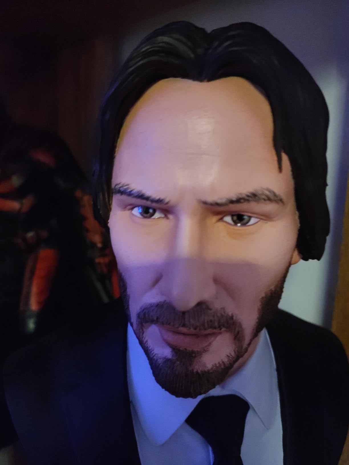 John Wick Legends in 3-Dimensions: Chapter 2 John Wick 1:2 Scale Bust customer photo 2