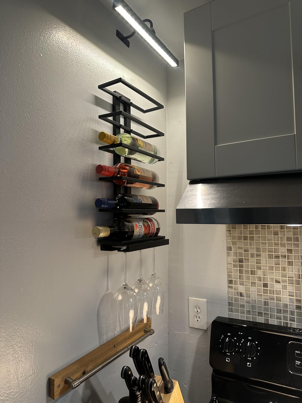 Hoctieon 8 Tier Wall Mount Wine Rack, Wall Racks for Wine Bottles Display and Storage, Hanging Bottle Organizer for Living Room, Dining Room, Wine Cellar, Bar, Black customer photo 2