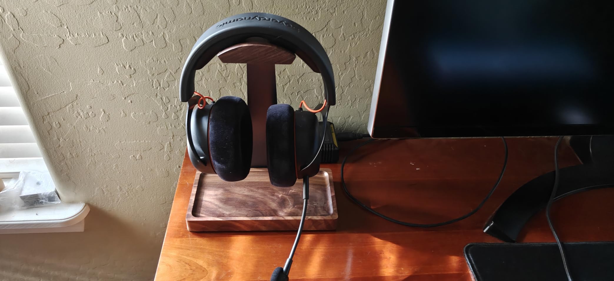 Walnut Headphone Stand, Wood Headset Stand for Desk, Wooden Gaming Headphone Holder with Storage Base for Airpod max, Bose, Razer, Sennheiser, Jabra, JBL, AKG, Vintage Gift for Men, Grey customer photo 1