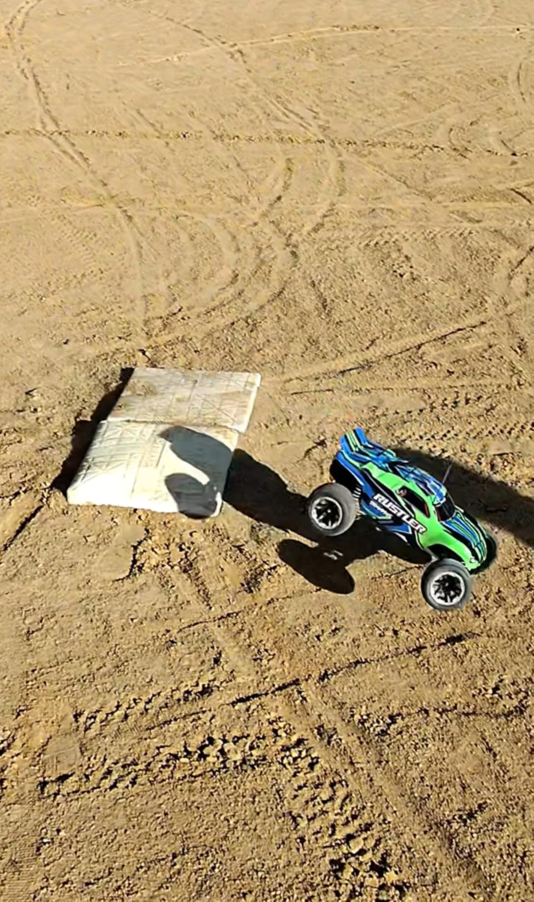 Traxxas 1/10 Rustler 2WD Stadium Truck HD w/USB-C customer photo 2