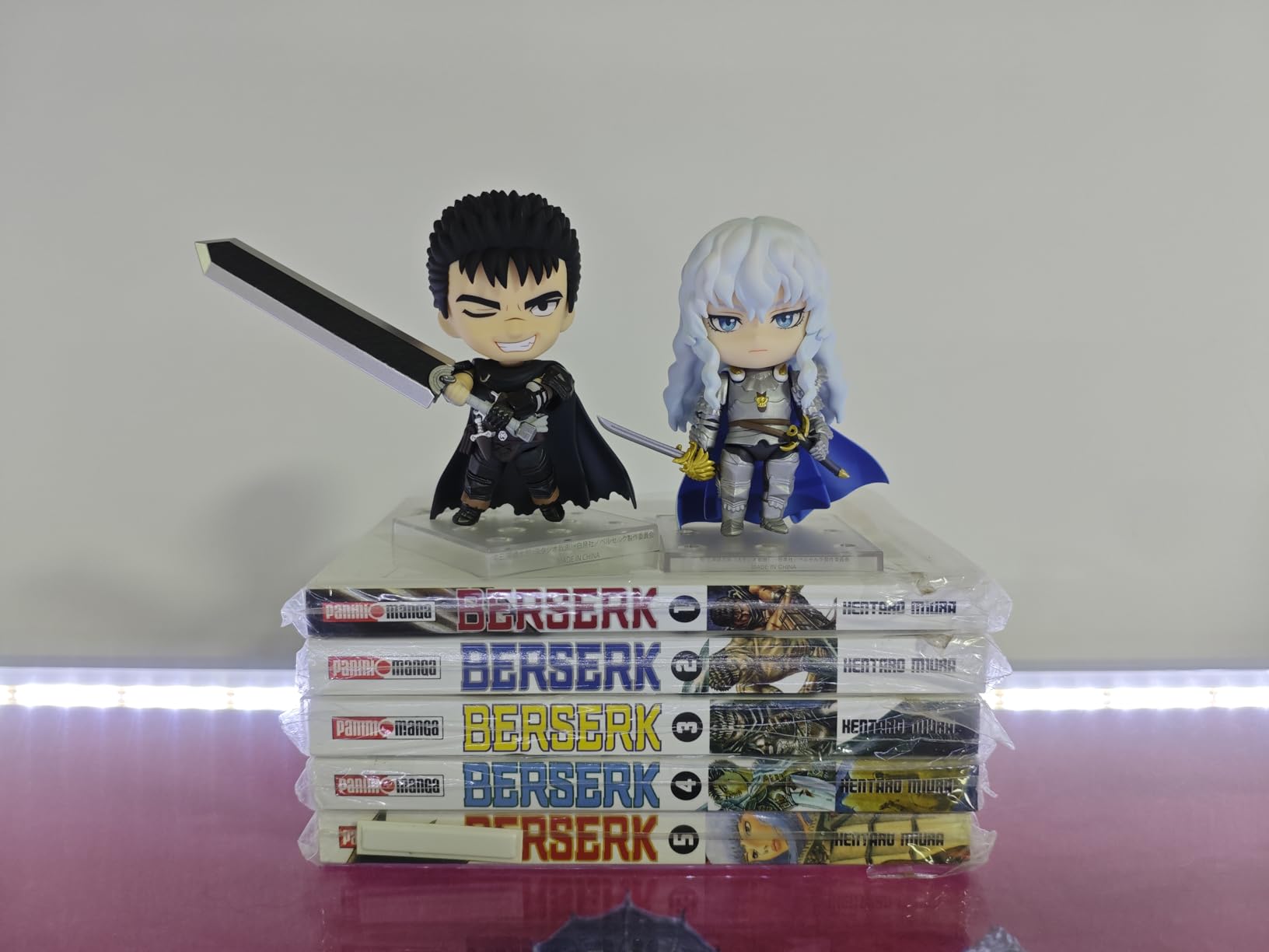 Good Smile Company Berserk: Griffith Nendoroid Action Figure customer photo 2